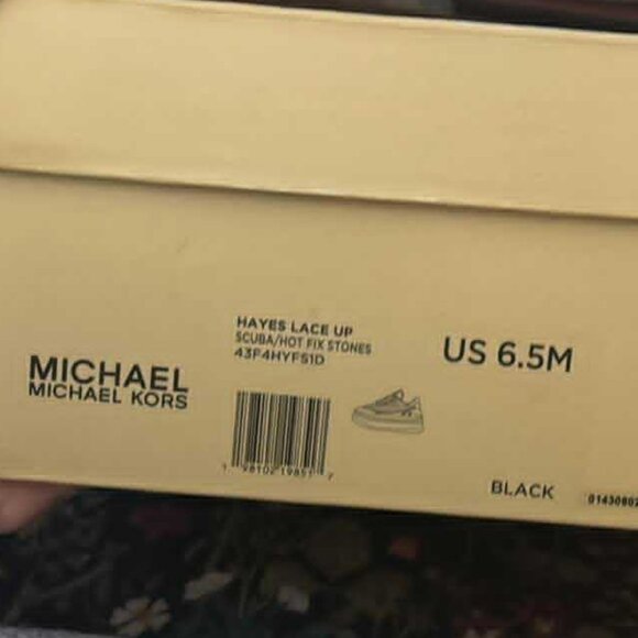 Michael Kors Hayes Leather Sneakers NEW W/BOX SOLD OUT! - Picture 2 of 6